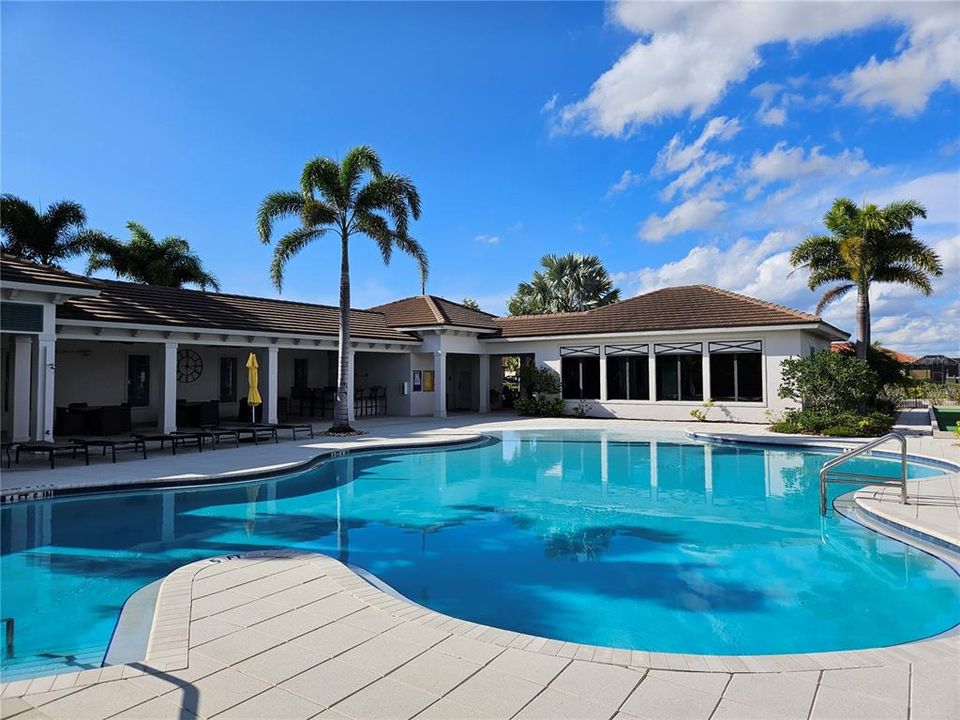 For Rent: $2,100 (3 beds, 2 baths, 1412 Square Feet)