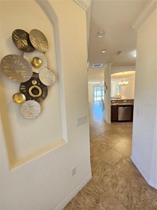 For Rent: $2,100 (3 beds, 2 baths, 1412 Square Feet)