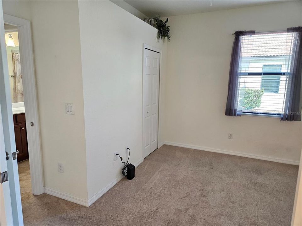 For Rent: $2,100 (3 beds, 2 baths, 1412 Square Feet)