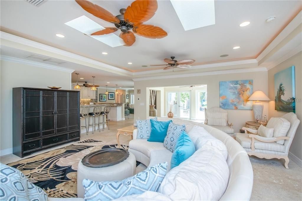 For Rent: $11,500 (3 beds, 3 baths, 2507 Square Feet)