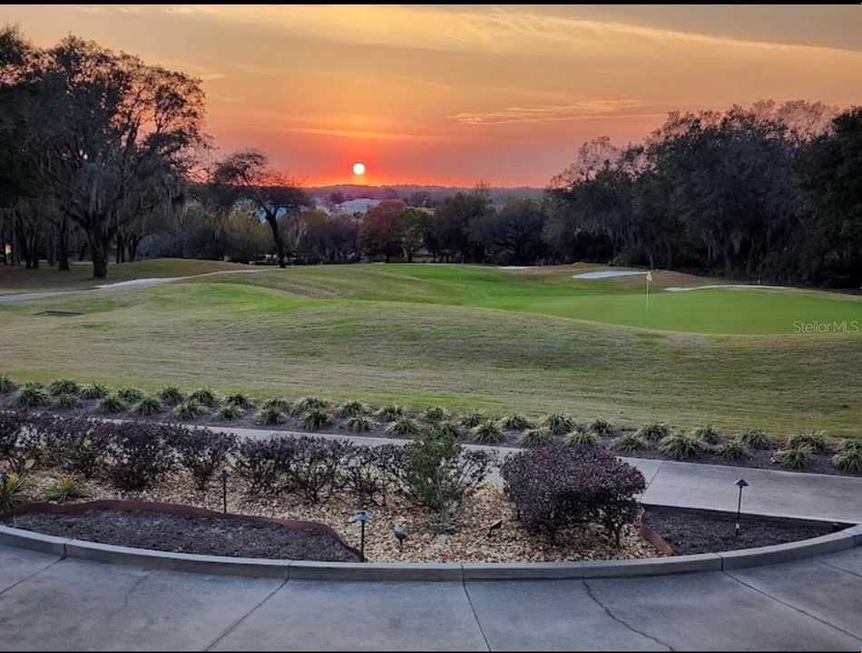 Под контрактом: $399,000 (2 спален, 2 ванн, 1698 Квадратных фут)