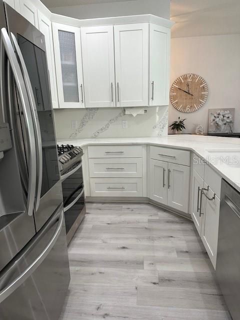 Под контрактом: $399,000 (2 спален, 2 ванн, 1698 Квадратных фут)