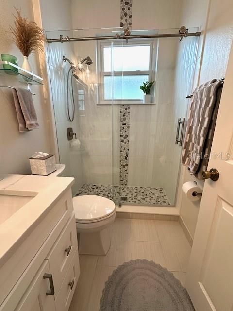 Под контрактом: $399,000 (2 спален, 2 ванн, 1698 Квадратных фут)