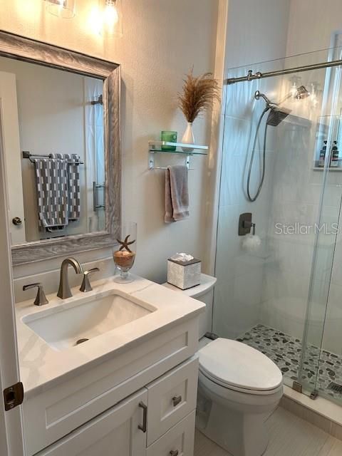 Под контрактом: $399,000 (2 спален, 2 ванн, 1698 Квадратных фут)