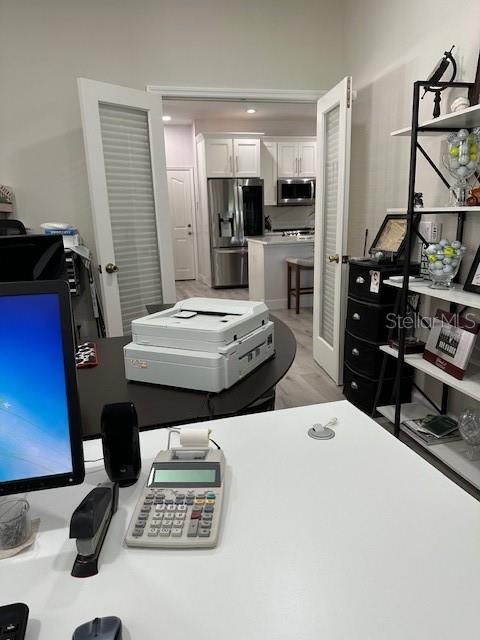 Под контрактом: $399,000 (2 спален, 2 ванн, 1698 Квадратных фут)