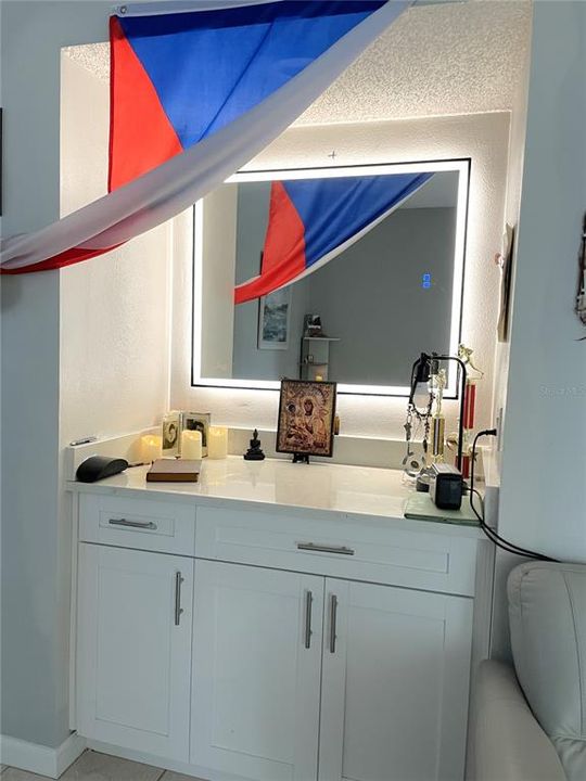 For Sale: $285,000 (2 beds, 2 baths, 1190 Square Feet)