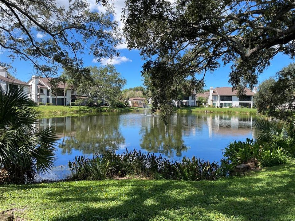 For Sale: $285,000 (2 beds, 2 baths, 1190 Square Feet)