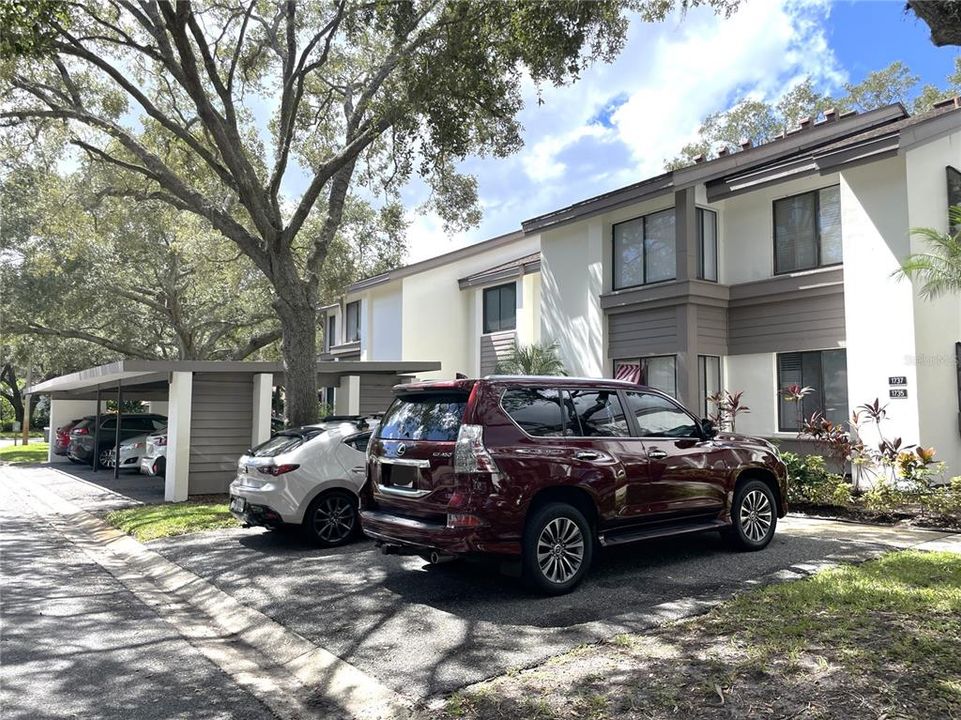 For Sale: $285,000 (2 beds, 2 baths, 1190 Square Feet)