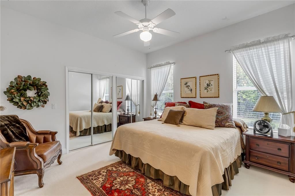 合同活跃: $999,999 (3 贝兹, 3 浴室, 3027 平方英尺)