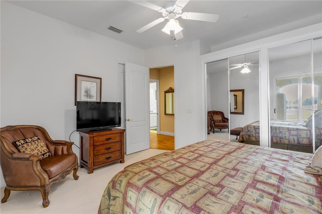 合同活跃: $999,999 (3 贝兹, 3 浴室, 3027 平方英尺)