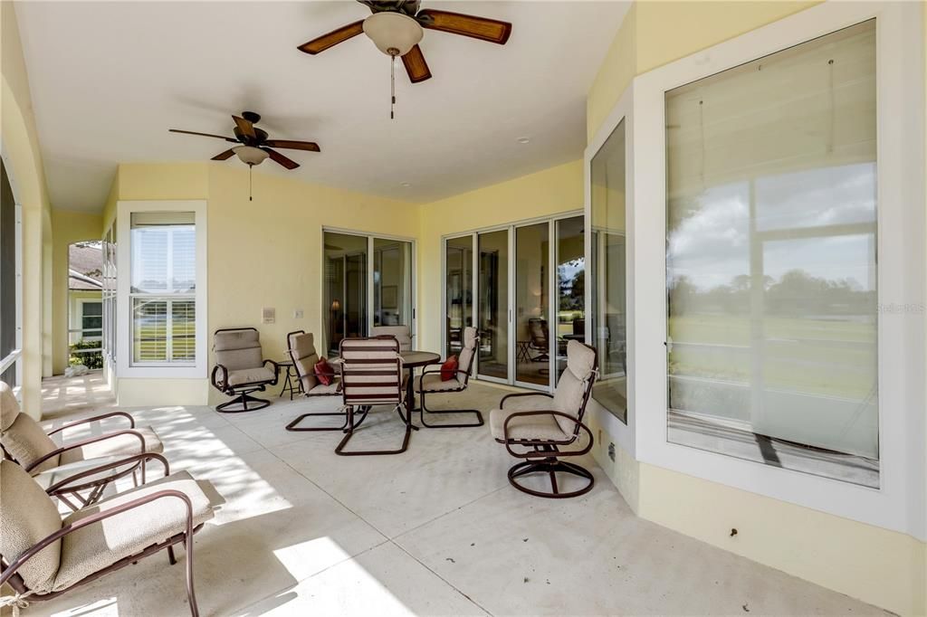 合同活跃: $999,999 (3 贝兹, 3 浴室, 3027 平方英尺)