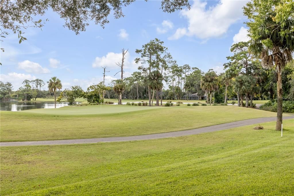 合同活跃: $999,999 (3 贝兹, 3 浴室, 3027 平方英尺)