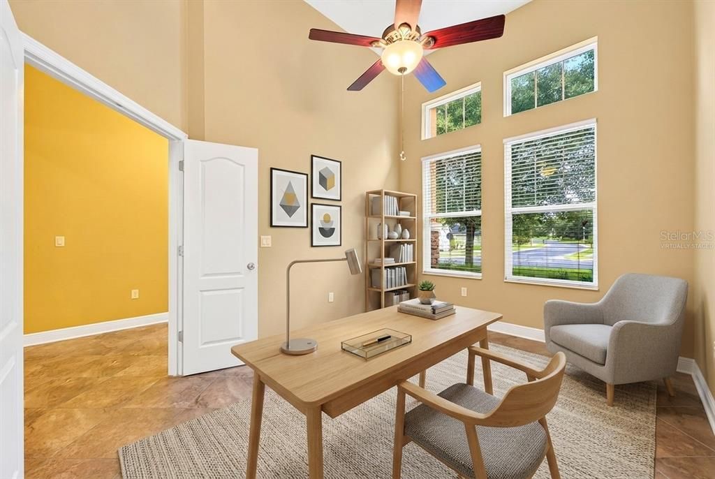 Activo con contrato: $565,000 (4 camas, 3 baños, 2930 Pies cuadrados)