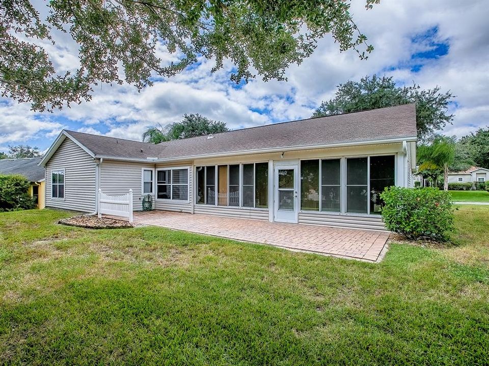 For Sale: $349,900 (3 beds, 2 baths, 2133 Square Feet)