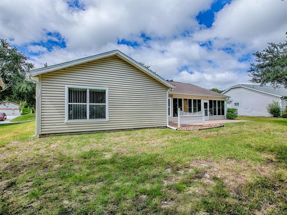 For Sale: $349,900 (3 beds, 2 baths, 2133 Square Feet)