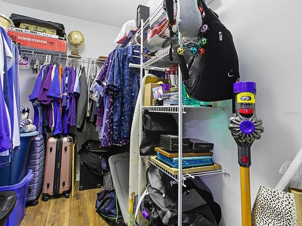 For Sale: $349,900 (3 beds, 2 baths, 2133 Square Feet)