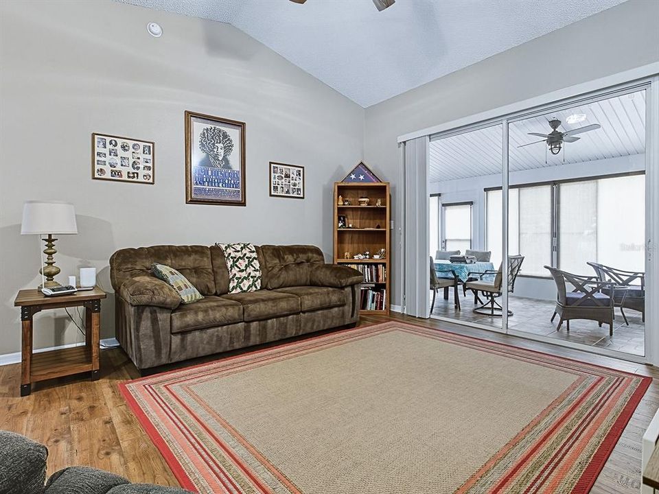 For Sale: $349,900 (3 beds, 2 baths, 2133 Square Feet)