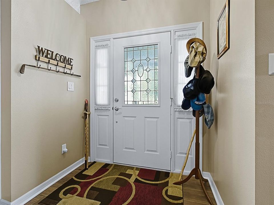 For Sale: $349,900 (3 beds, 2 baths, 2133 Square Feet)