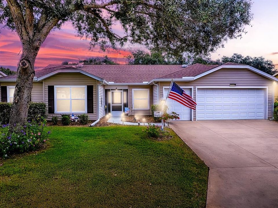 For Sale: $349,900 (3 beds, 2 baths, 2133 Square Feet)