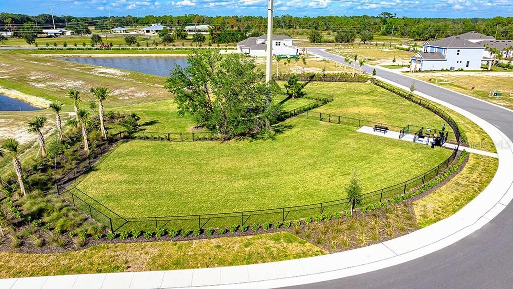 Active With Contract: $688,174 (4 beds, 3 baths, 2394 Square Feet)