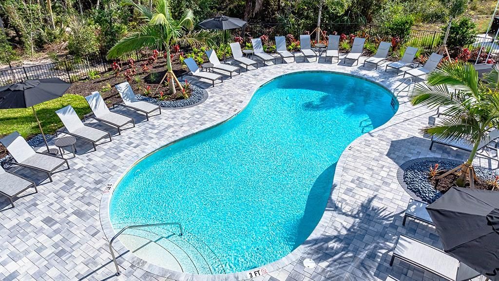 Active With Contract: $688,174 (4 beds, 3 baths, 2394 Square Feet)