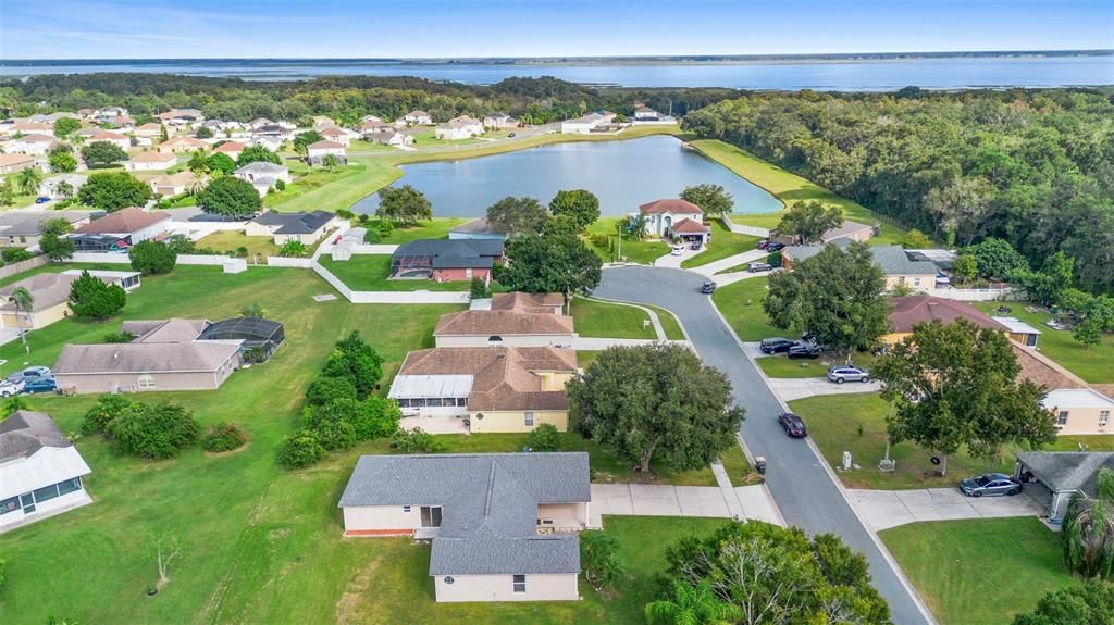 合同活跃: $345,000 (4 贝兹, 2 浴室, 1798 平方英尺)