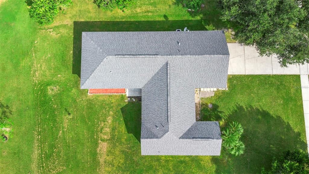 合同活跃: $345,000 (4 贝兹, 2 浴室, 1798 平方英尺)