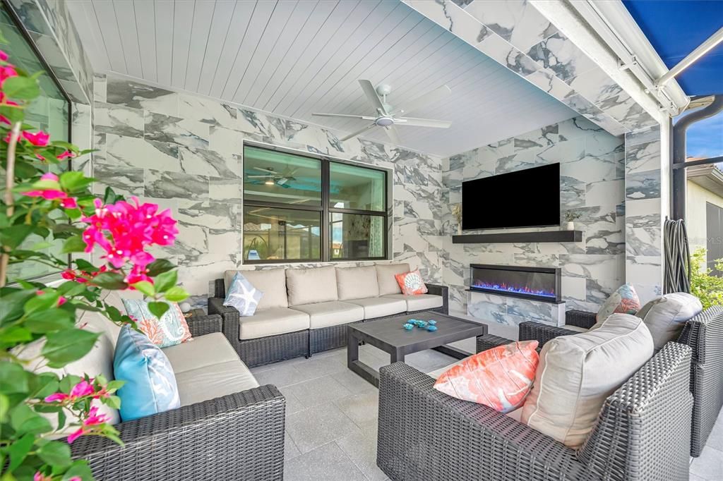 Active With Contract: $879,000 (4 beds, 3 baths, 2406 Square Feet)