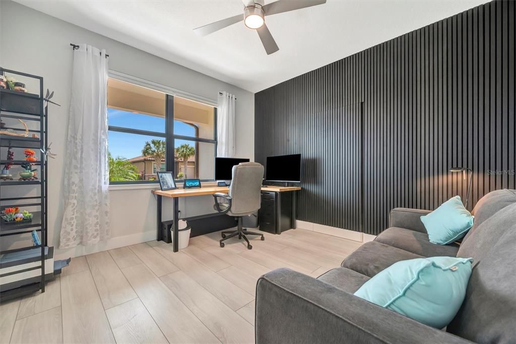 Active With Contract: $879,000 (4 beds, 3 baths, 2406 Square Feet)