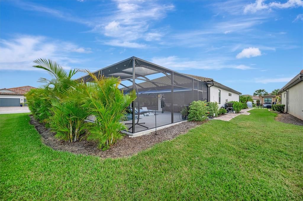 Active With Contract: $879,000 (4 beds, 3 baths, 2406 Square Feet)