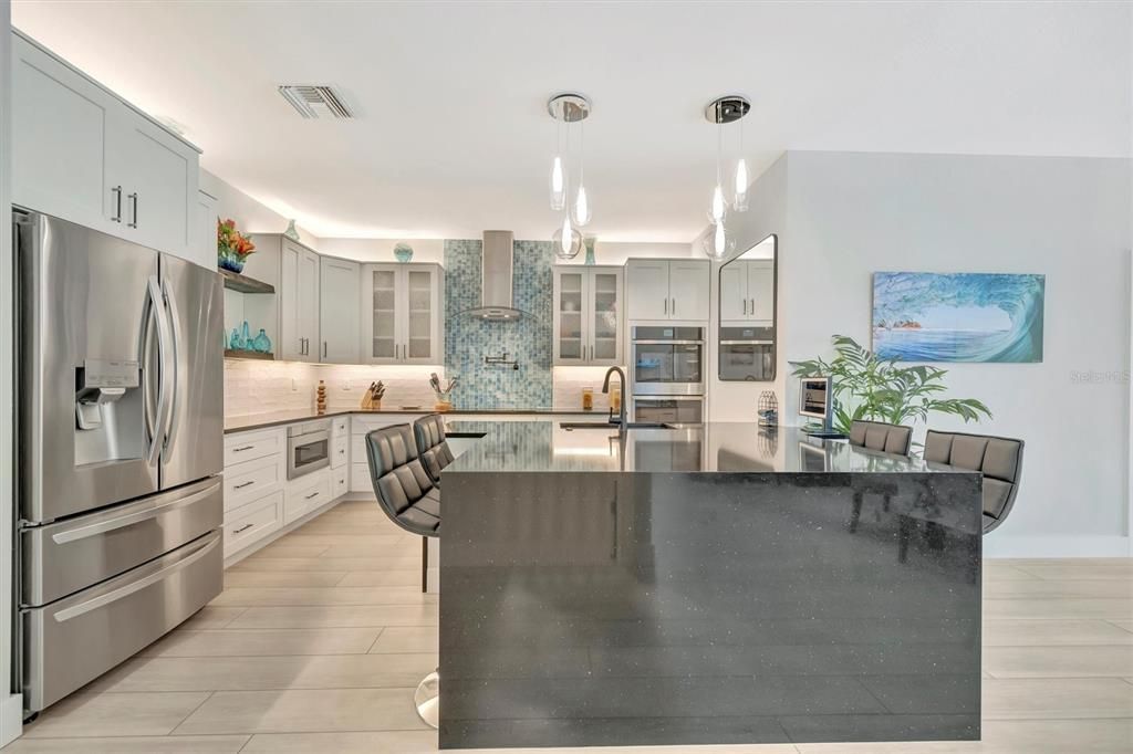 Active With Contract: $879,000 (4 beds, 3 baths, 2406 Square Feet)