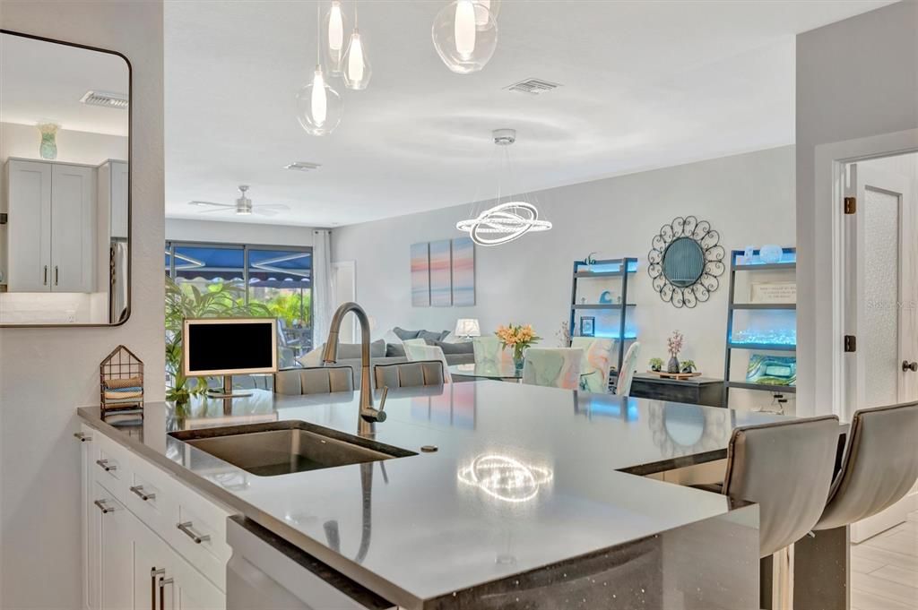 Active With Contract: $879,000 (4 beds, 3 baths, 2406 Square Feet)