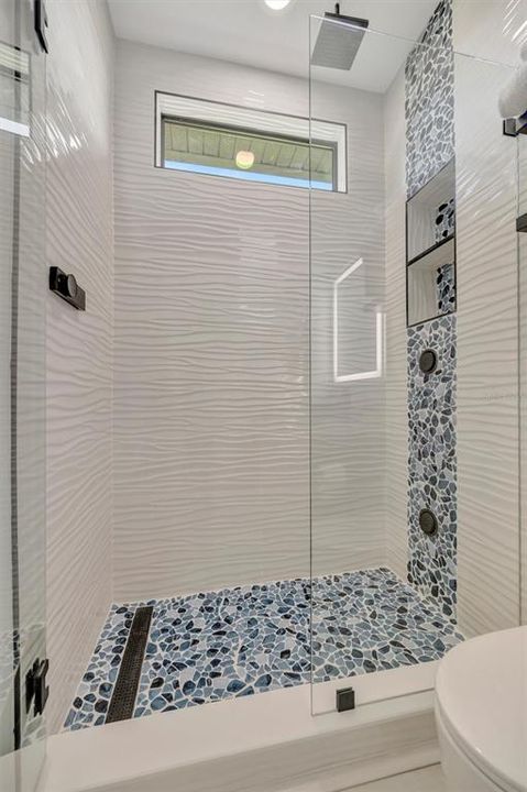 Active With Contract: $879,000 (4 beds, 3 baths, 2406 Square Feet)