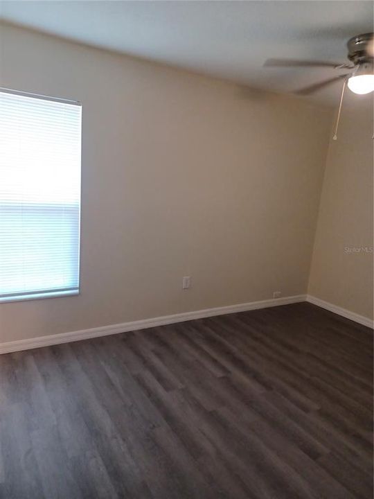 В аренду: $2,000 (4 спален, 1 ванн, 1300 Квадратных фут)