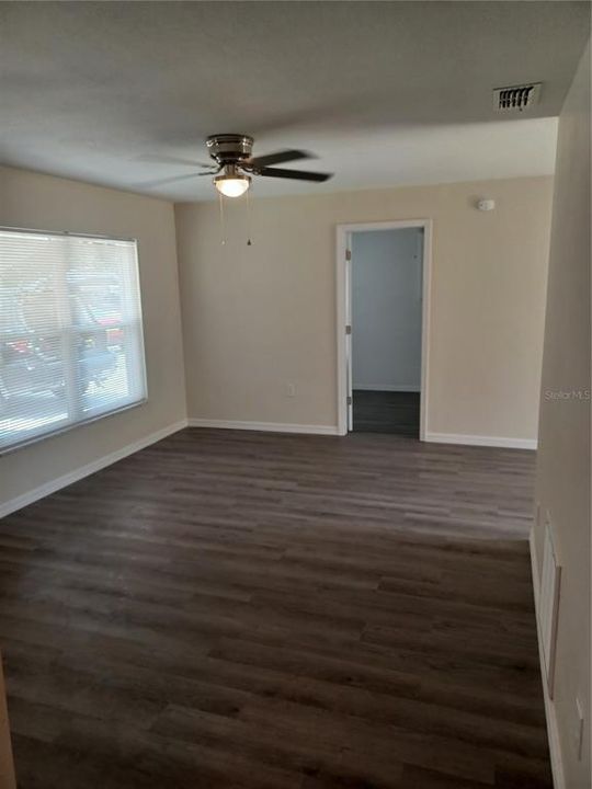 В аренду: $2,000 (4 спален, 1 ванн, 1300 Квадратных фут)