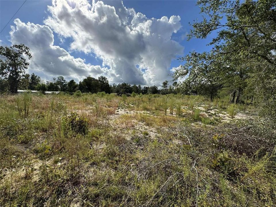 待售: $36,000 (0.93 acres)