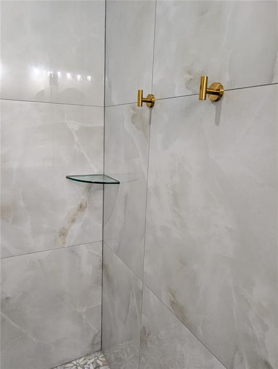 En Venta: $590,000 (3 camas, 2 baños, 1961 Pies cuadrados)