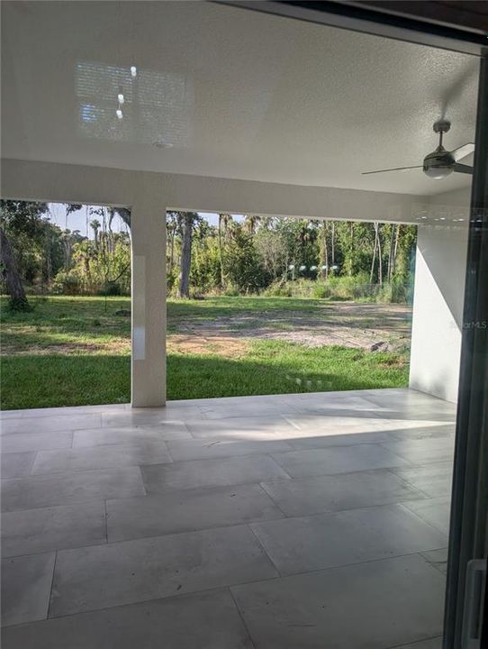 En Venta: $590,000 (3 camas, 2 baños, 1961 Pies cuadrados)