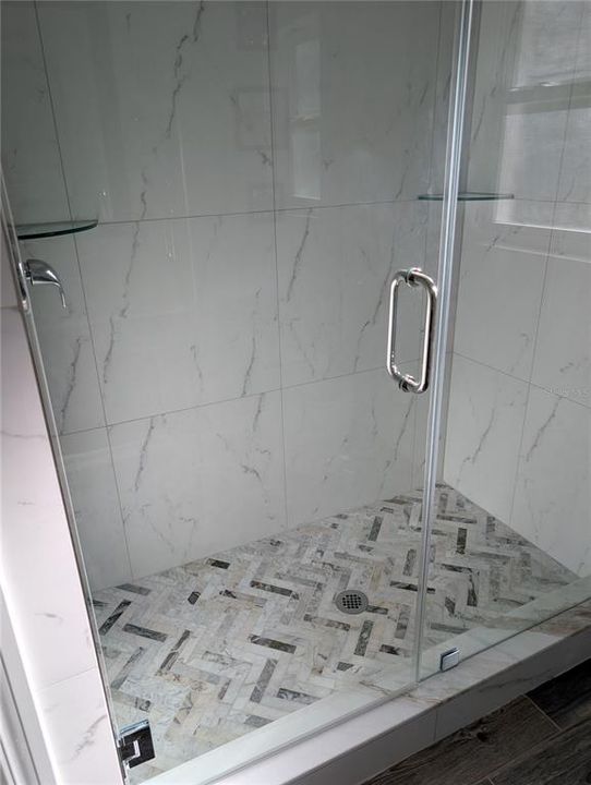 En Venta: $590,000 (3 camas, 2 baños, 1961 Pies cuadrados)