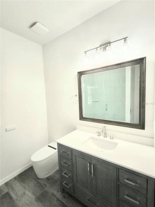 En Venta: $590,000 (3 camas, 2 baños, 1961 Pies cuadrados)