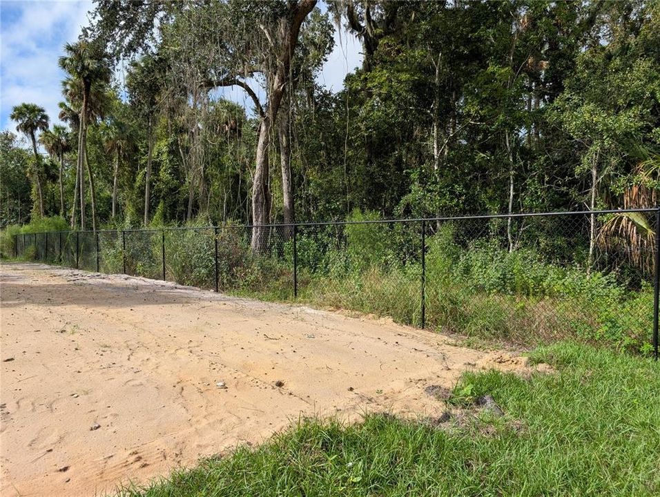 En Venta: $590,000 (3 camas, 2 baños, 1961 Pies cuadrados)