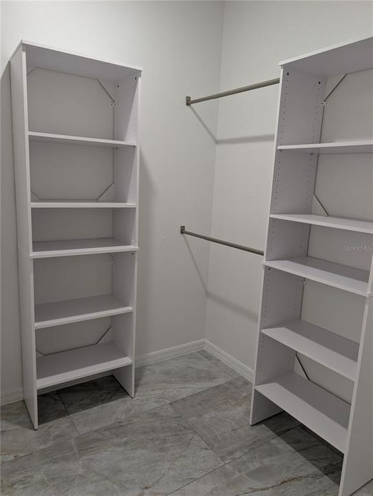 En Venta: $590,000 (3 camas, 2 baños, 1961 Pies cuadrados)