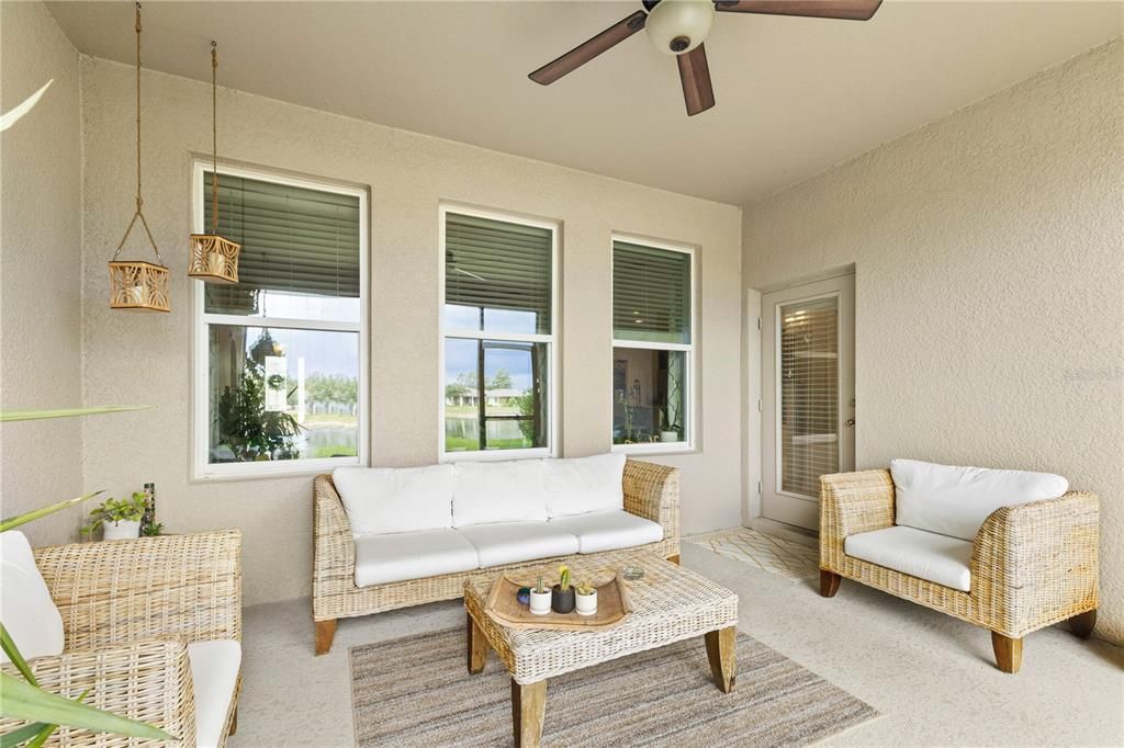 En Venta: $478,000 (4 camas, 3 baños, 2345 Pies cuadrados)