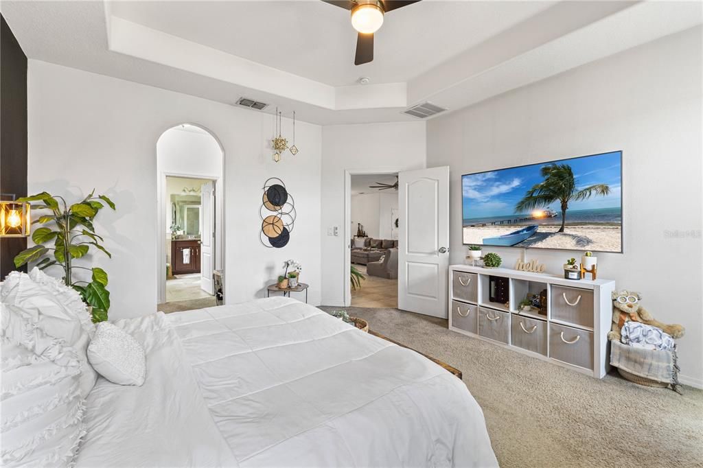 En Venta: $478,000 (4 camas, 3 baños, 2345 Pies cuadrados)