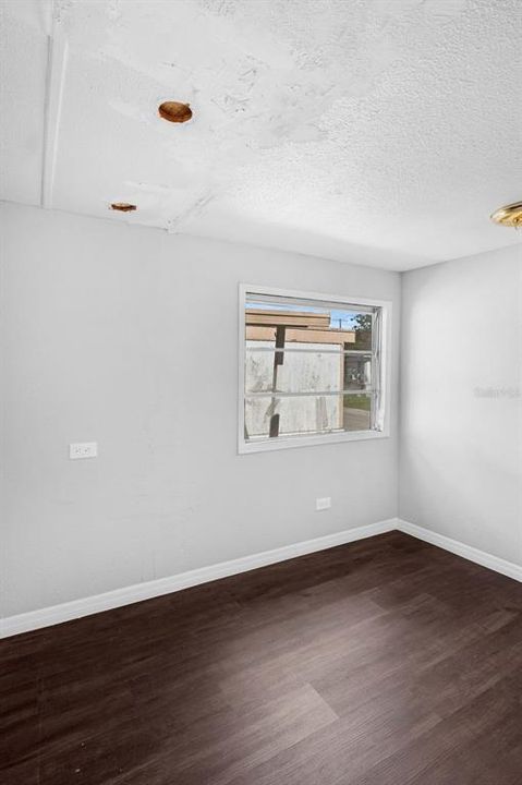 For Rent: $825 (2 beds, 1 baths, 670 Square Feet)