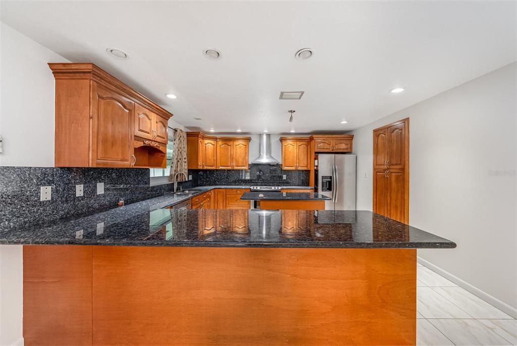 For Sale: $645,000 (3 beds, 3 baths, 2230 Square Feet)