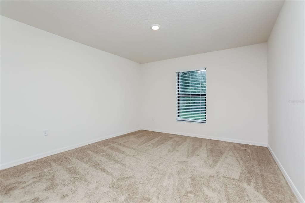 En Renta: $1,865 (4 camas, 2 baños, 1358 Pies cuadrados)