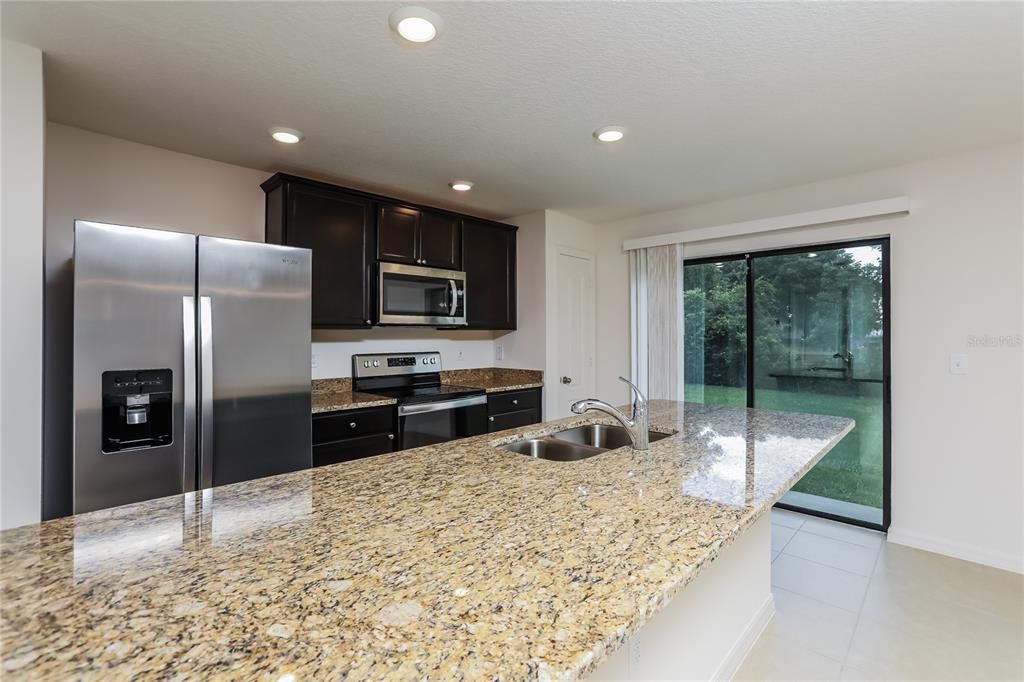 En Renta: $1,865 (4 camas, 2 baños, 1358 Pies cuadrados)