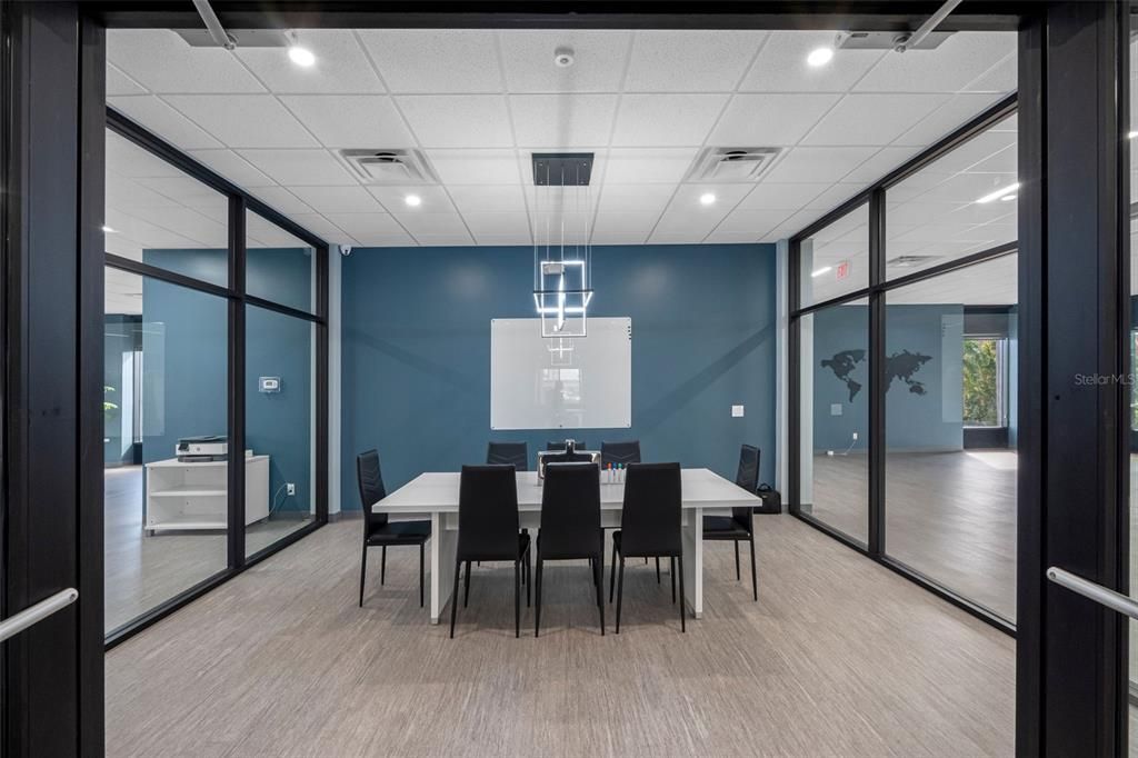 合同活跃: $3,300,000 (0 贝兹, 0 浴室, 11328 平方英尺)