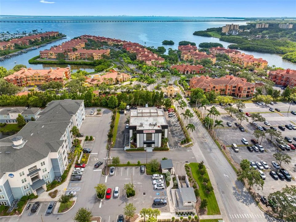 合同活跃: $3,300,000 (0 贝兹, 0 浴室, 11328 平方英尺)